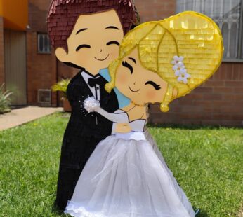 PIÑATA MATRIMONIO